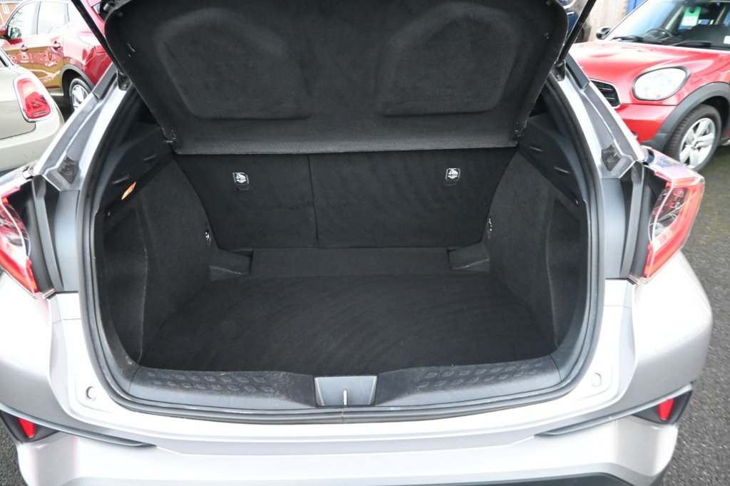 Used Toyota C-HR 2018 for sale - 76417549: Photo 30