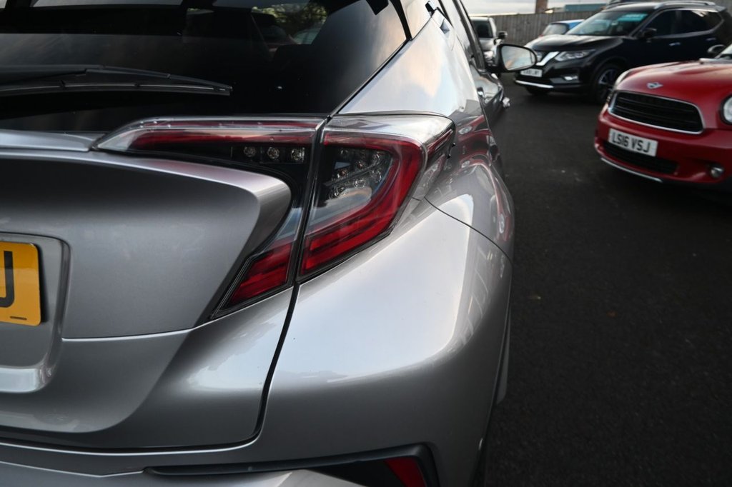 Used Toyota C-HR 2018 for sale - 76417549: Photo 41