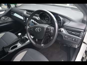 Used Toyota Avensis 2016 for sale - 75028503: Photo