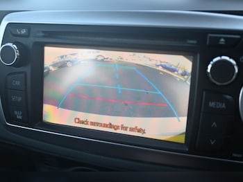 Used Toyota Yaris 2011 for sale - 78299503: Photo