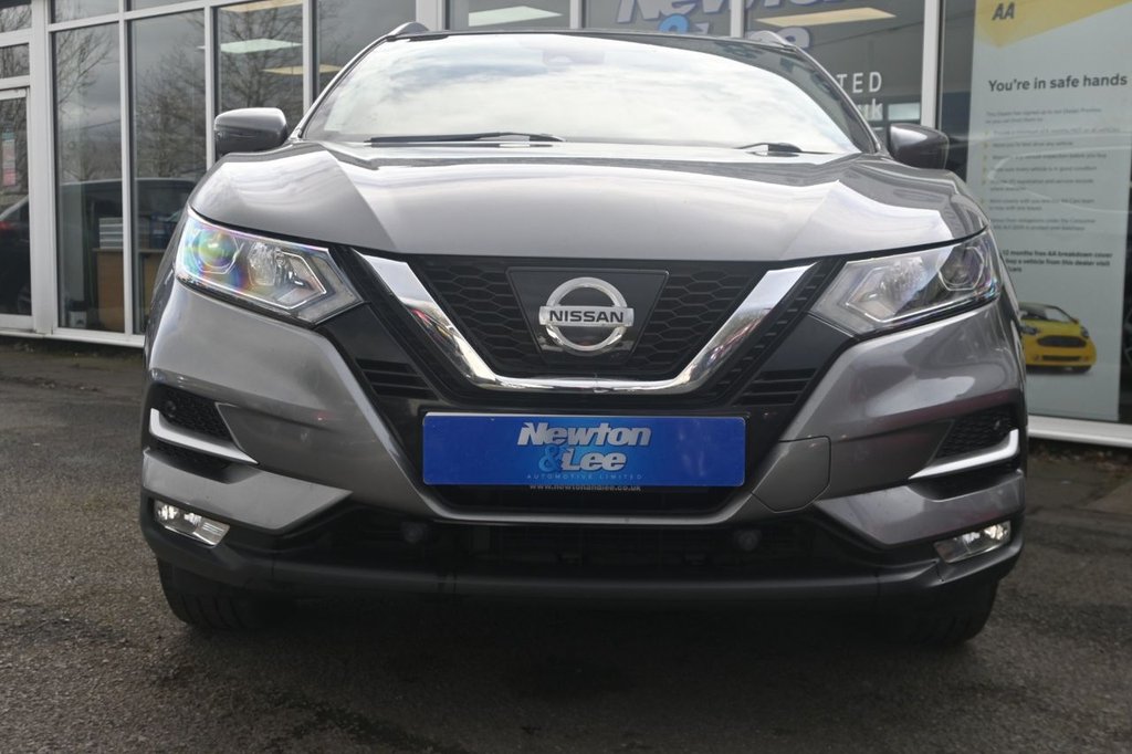 Used Nissan Qashqai 2018 for sale - 77667610: Photo 2