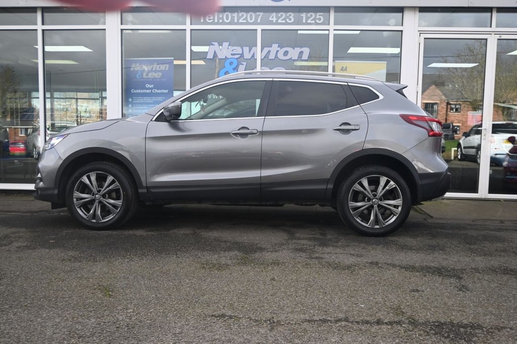 Used Nissan Qashqai 2018 for sale - 77667610: Photo 4