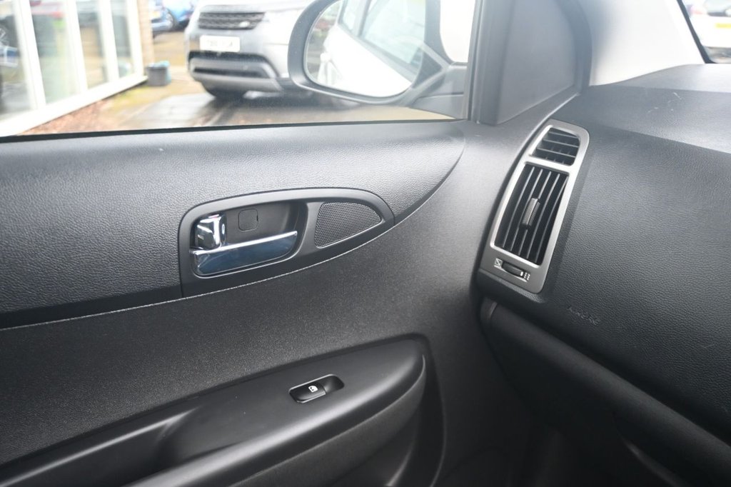 Used Hyundai i20 2014 for sale - 77692491: Photo 16