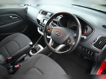 Used Kia Rio 2015 for sale - 76163507: Photo