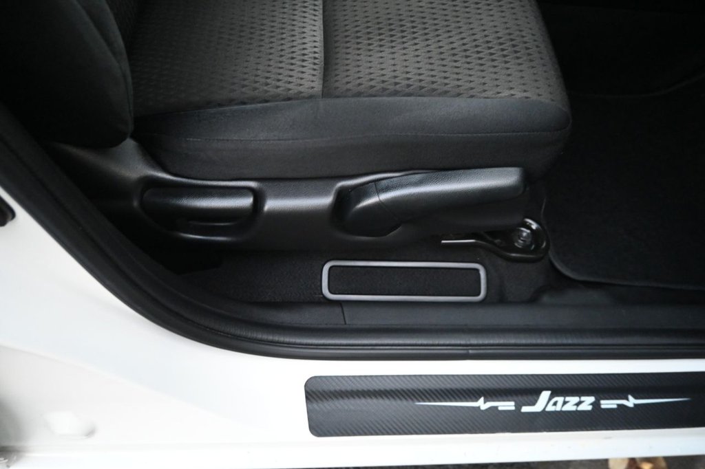 Used Honda Jazz 2019 for sale - 76520522: Photo 17