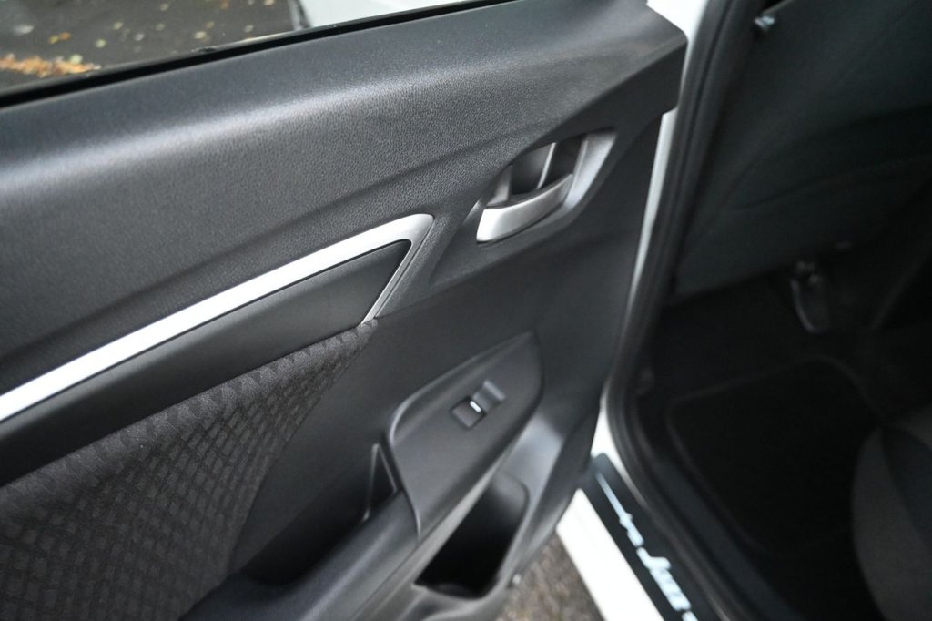 Used Honda Jazz 2019 for sale - 76520522: Photo 35