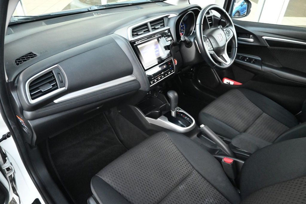 Used Honda Jazz 2019 for sale - 76520522: Photo 40