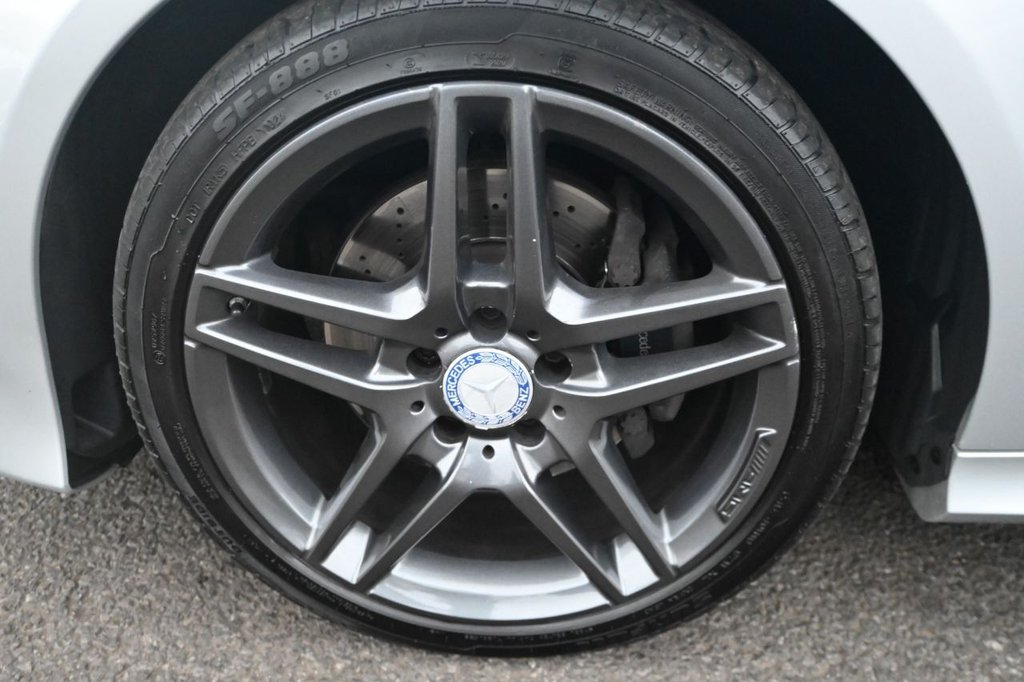 Used Mercedes-Benz E-Class 2014 for sale - 76132469: Photo 14