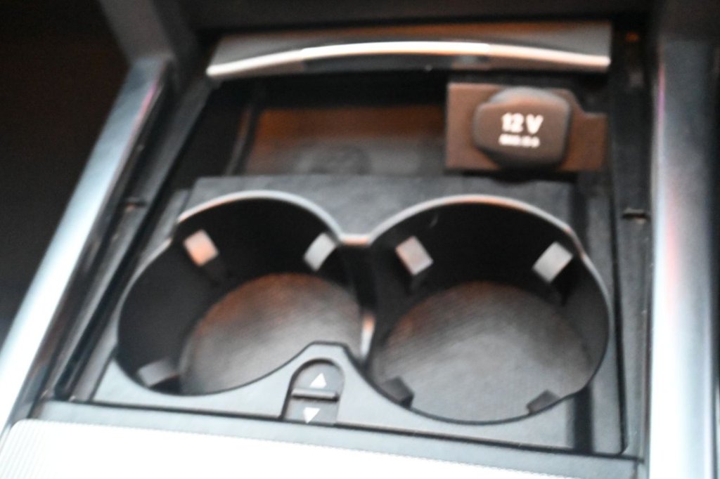 Used Mercedes-Benz E-Class 2014 for sale - 76132469: Photo 21