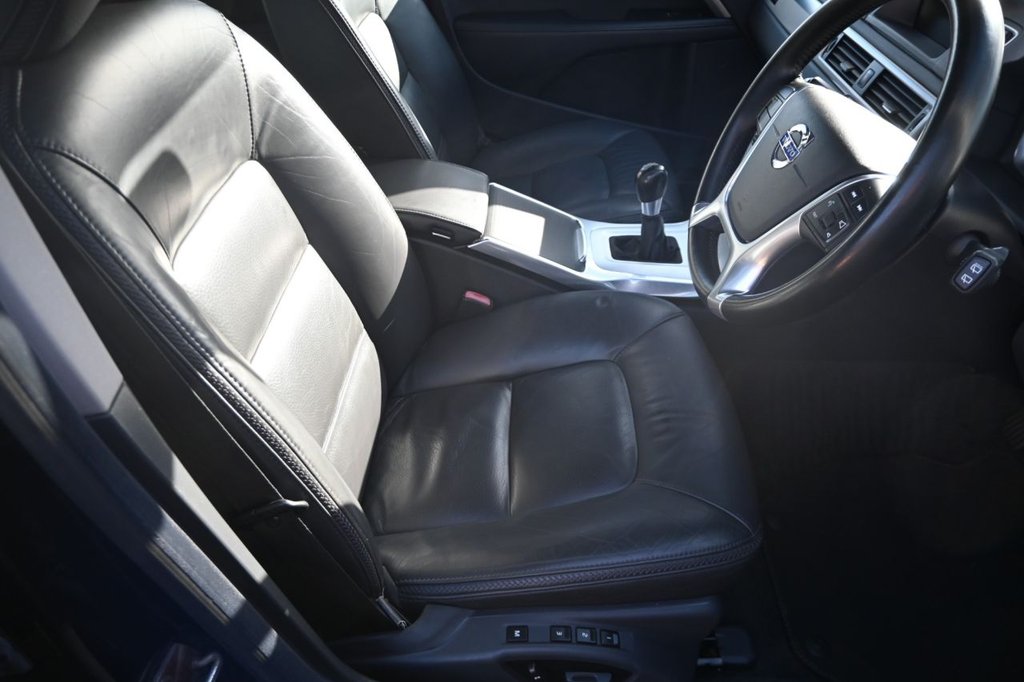 Used Volvo XC70 2014 for sale - 76119007: Photo 13