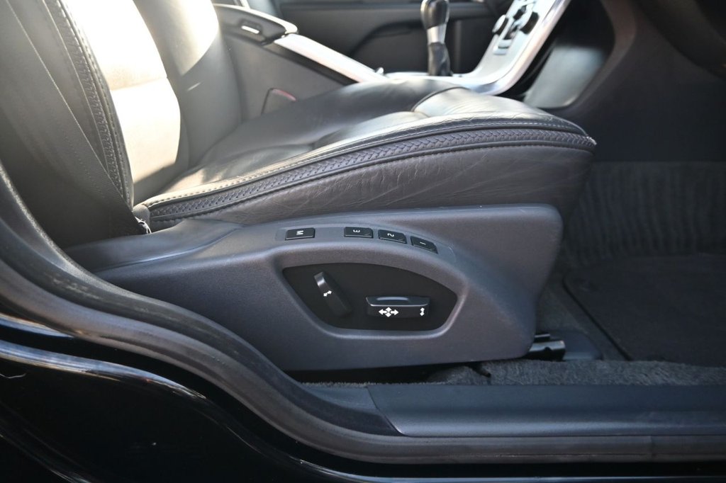 Used Volvo XC70 2014 for sale - 76119007: Photo 15