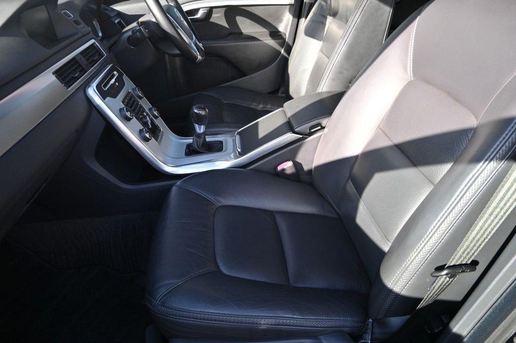 Used Volvo XC70 2014 for sale - 76119007: Photo 25