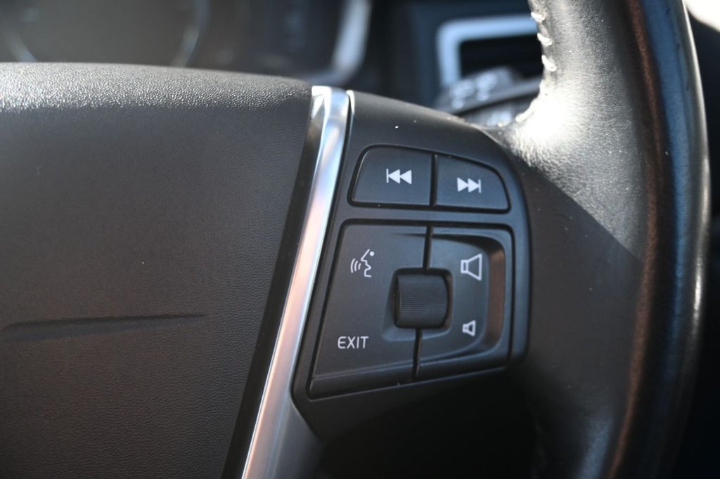 Used Volvo XC70 2014 for sale - 76119007: Photo 31