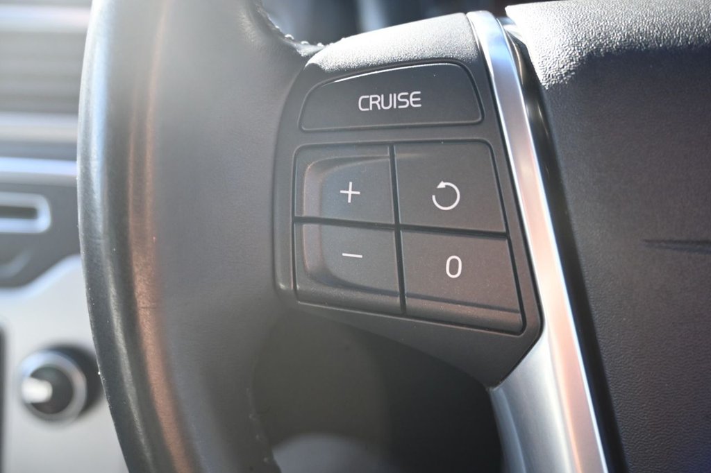 Used Volvo XC70 2014 for sale - 76119007: Photo 32