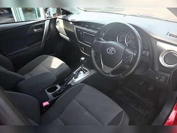 Used Toyota Auris 2013 for sale - 79178276: Photo