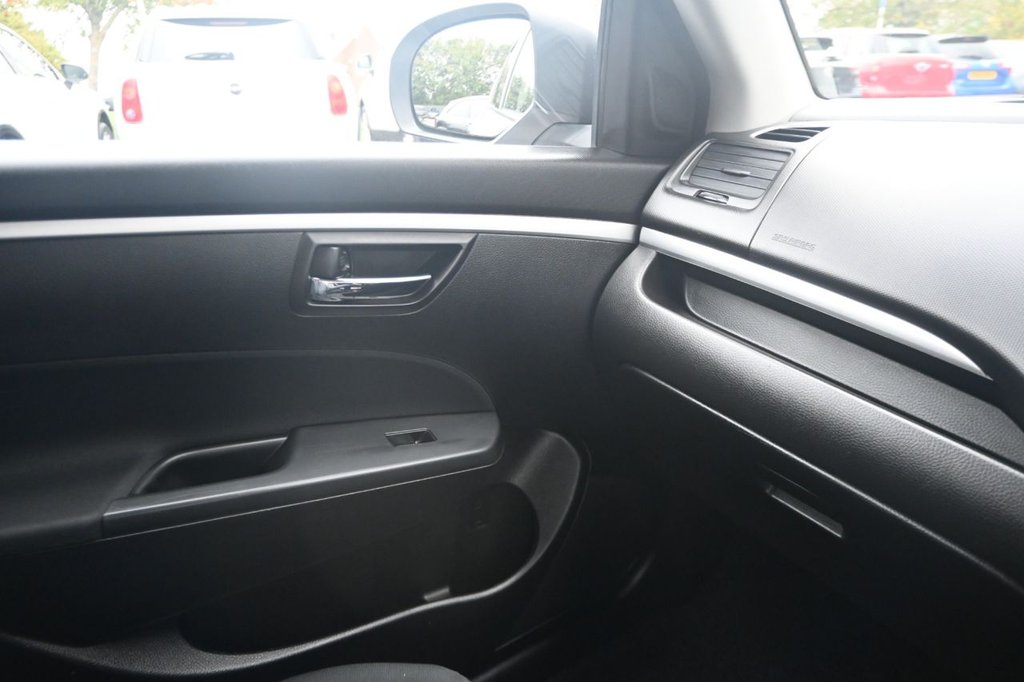 Used Suzuki Swift 2015 for sale - 76416902: Photo 23