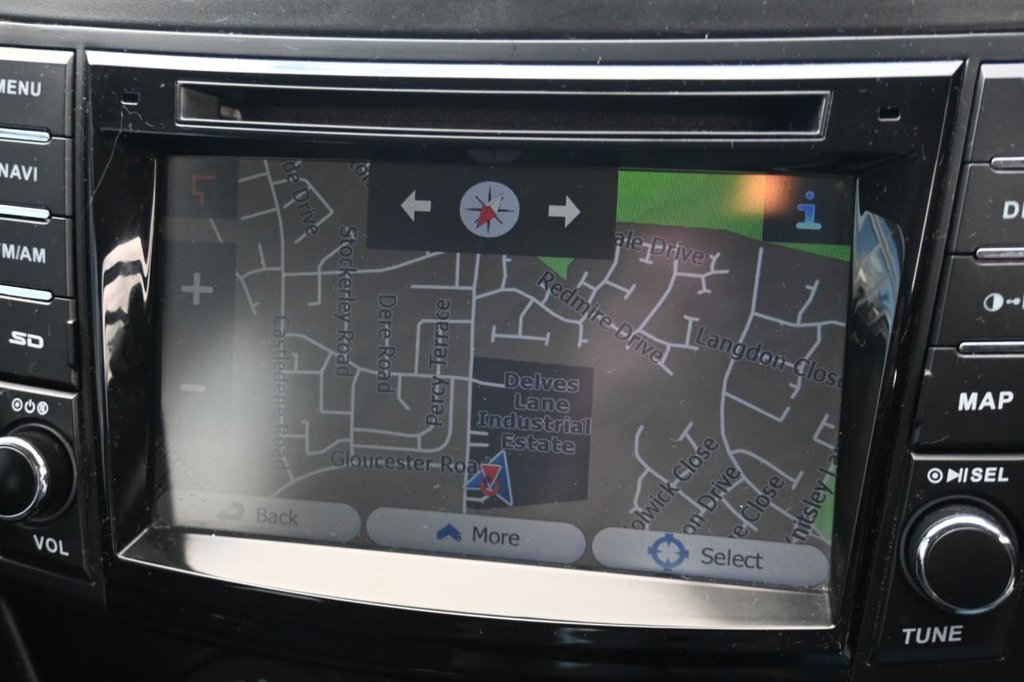 Used Suzuki Swift 2015 for sale - 76416902: Photo 4