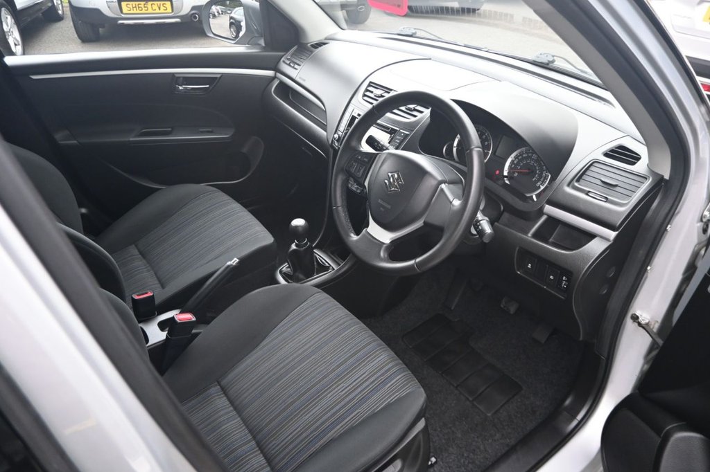 Used Suzuki Swift 2015 for sale - 76416902: Photo 5