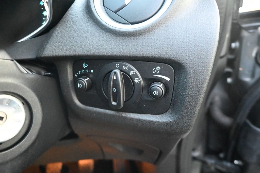 Used Ford Fiesta 2017 for sale - 76632227: Photo 13