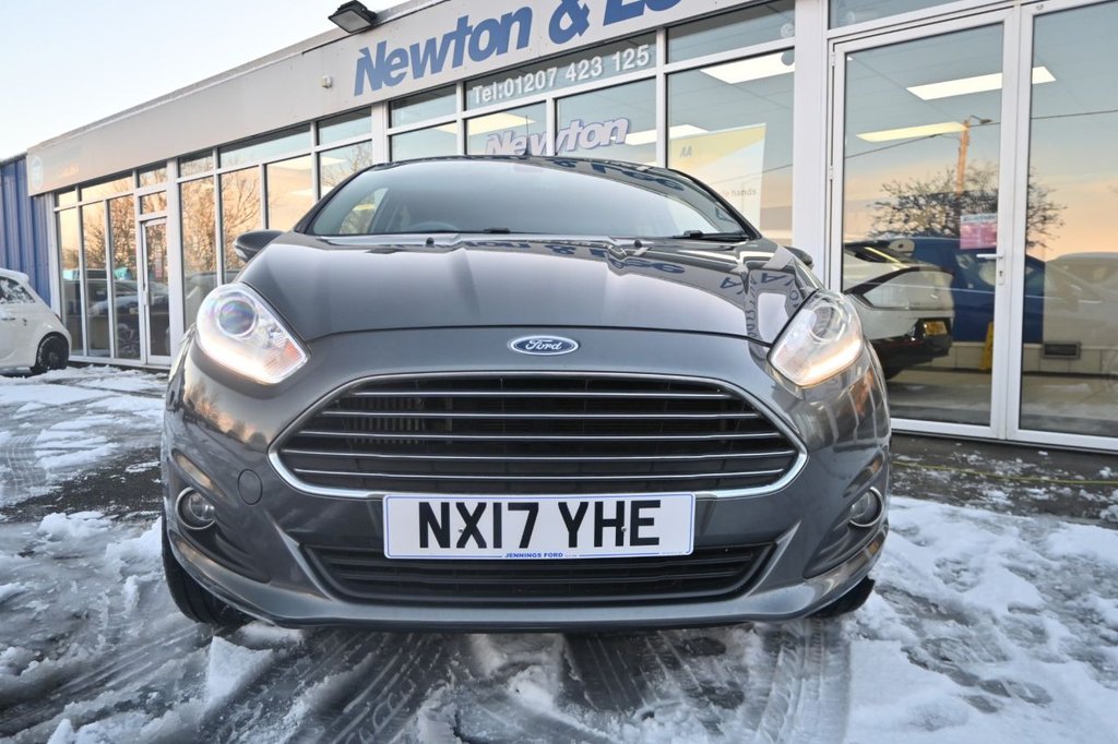 Used Ford Fiesta 2017 for sale - 76632227: Photo 2