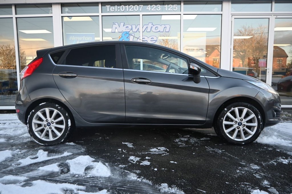 Used Ford Fiesta 2017 for sale - 76632227: Photo 4