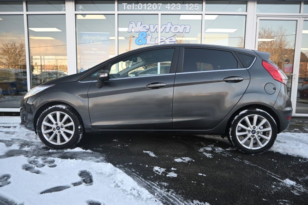 Used Ford Fiesta 2017 for sale - 76632227: Photo 9