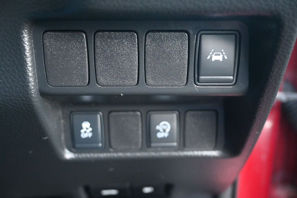 Used Nissan Qashqai 2017 for sale - 76092404: Photo 17