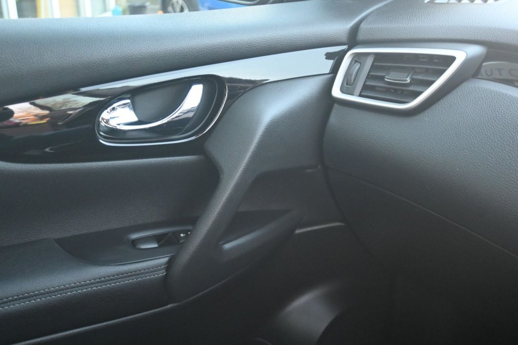 Used Nissan Qashqai 2017 for sale - 76092404: Photo 25