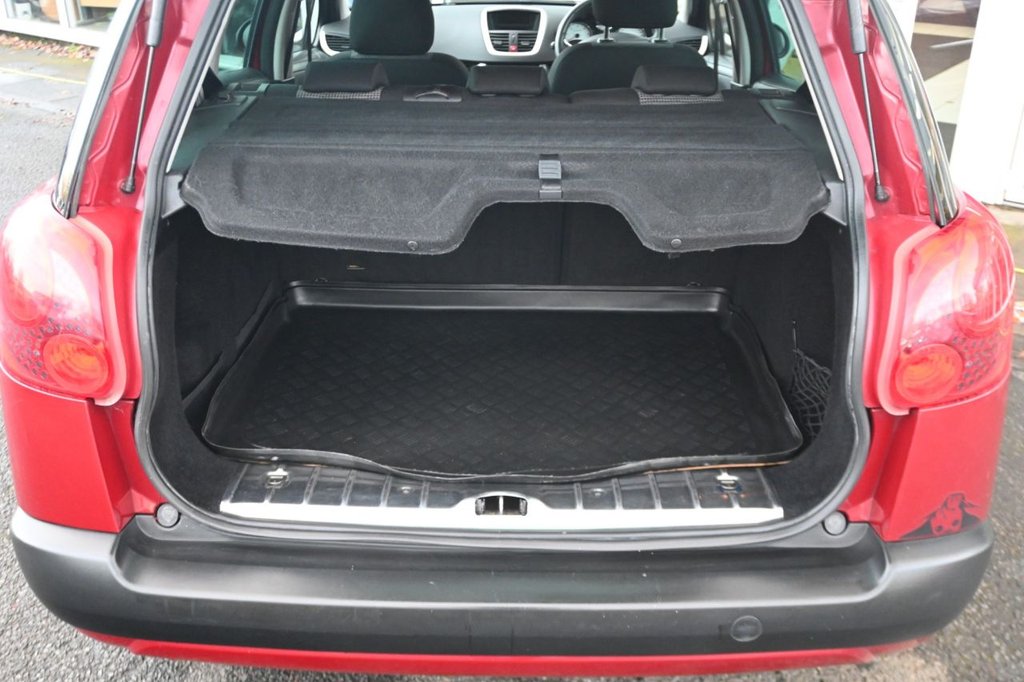 Used Peugeot 207 2010 for sale - 76927611: Photo 5