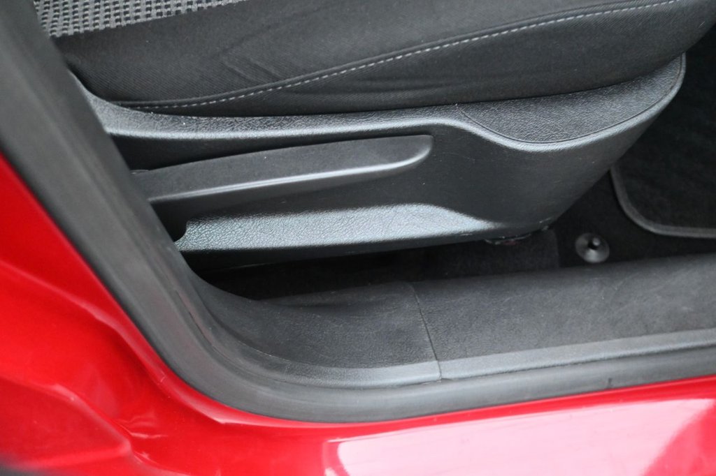 Used Peugeot 207 2010 for sale - 76927611: Photo 8