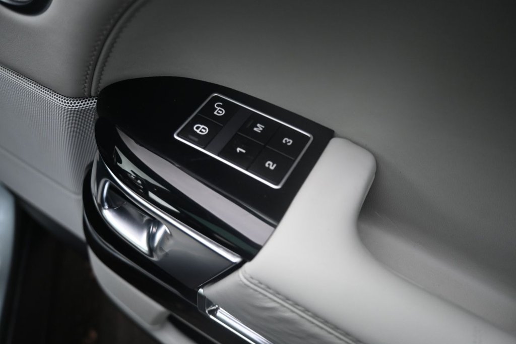 Used Land Rover Range Rover 2014 for sale - 77990588: Photo 30