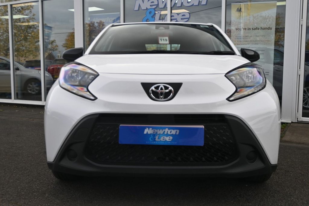 Used Toyota Aygo X 2024 for sale - 76119172: Photo 2
