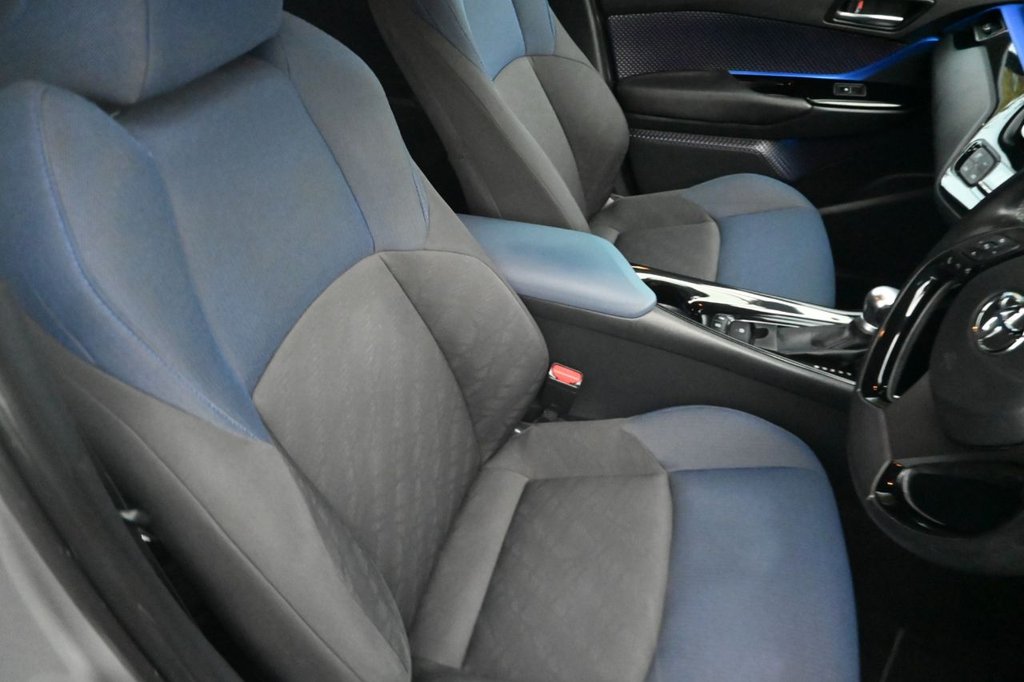 Used Toyota C-HR 2017 for sale - 76417207: Photo 15