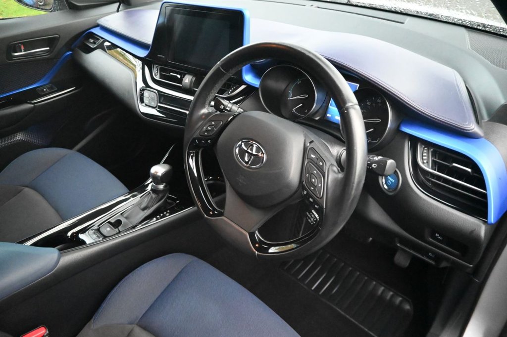 Used Toyota C-HR 2017 for sale - 76417207: Photo 5