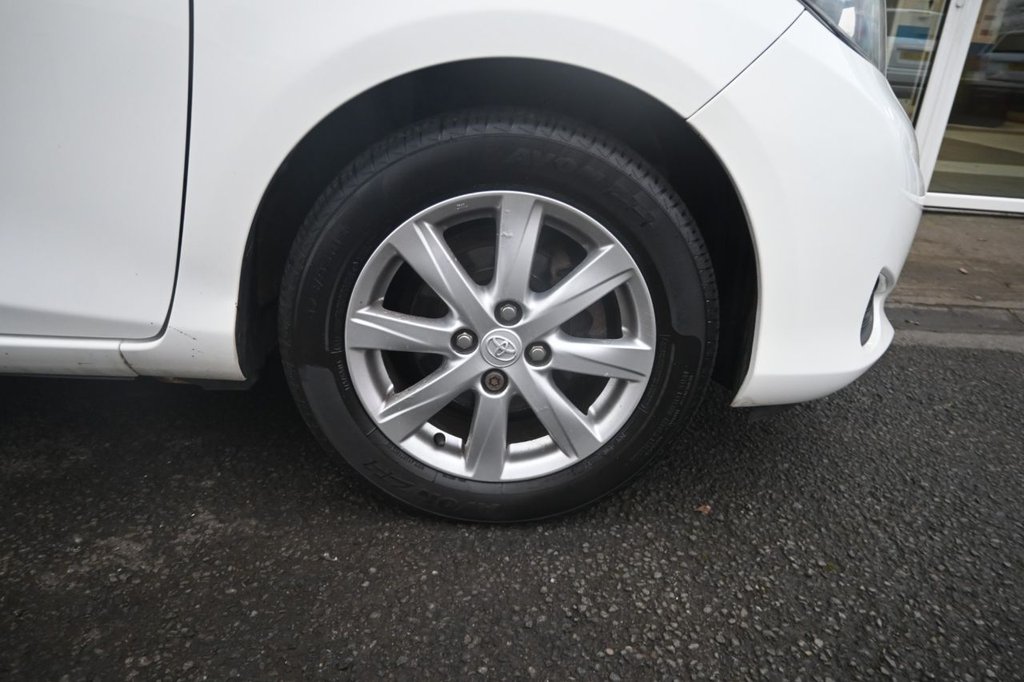 Used Toyota Yaris 2011 for sale - 77408552: Photo 12