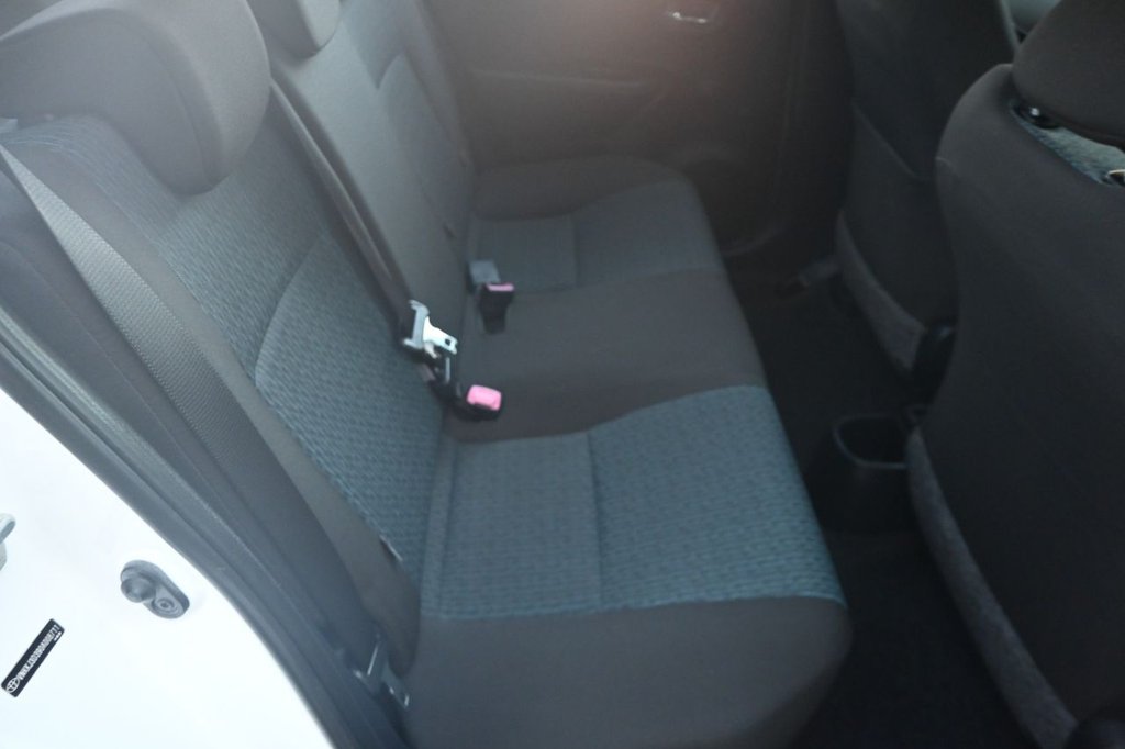 Used Toyota Yaris 2011 for sale - 77408552: Photo 19