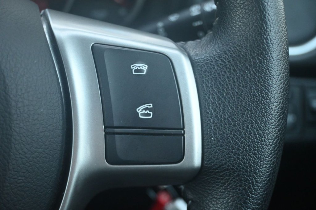 Used Toyota Yaris 2011 for sale - 77408552: Photo 36