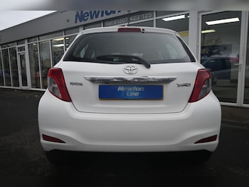 Used Toyota Yaris 2011 for sale - 77408552: Photo