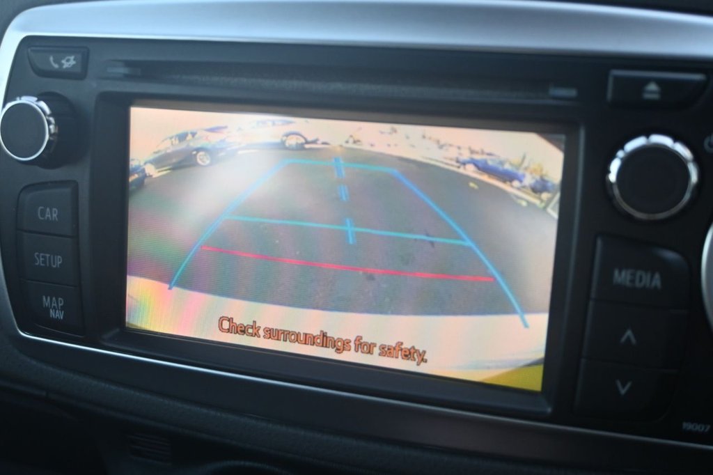 Used Toyota Yaris 2011 for sale - 77408552: Photo 5