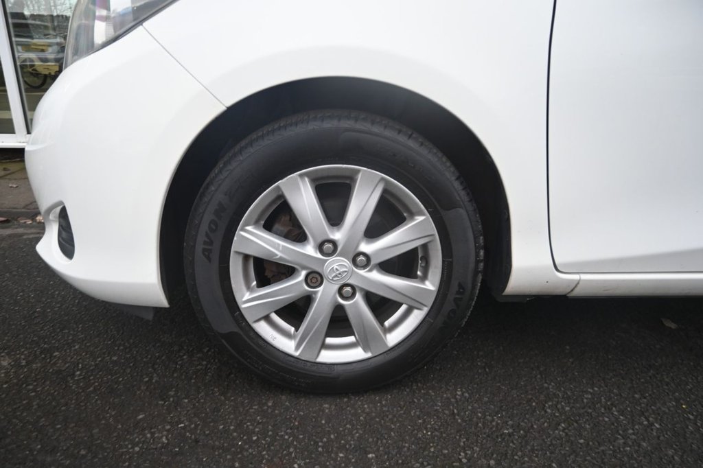 Used Toyota Yaris 2011 for sale - 77408552: Photo 8