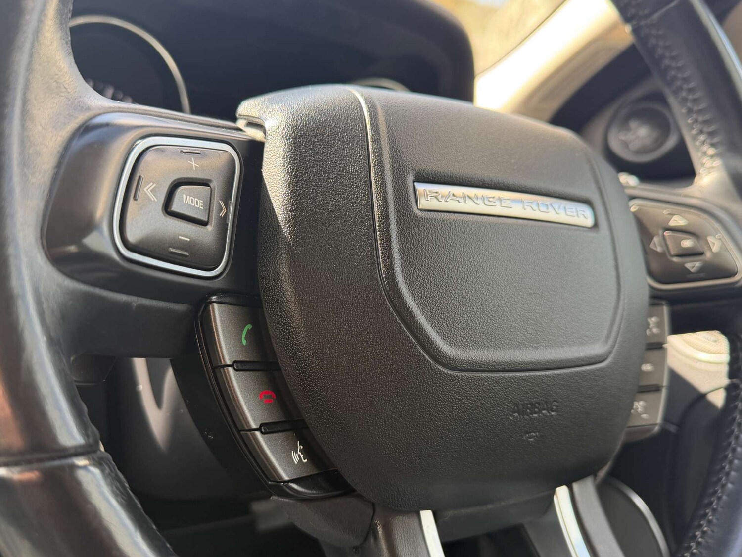 Used Land Rover Range Rover Evoque 2015 for sale - 78198823: Photo 35