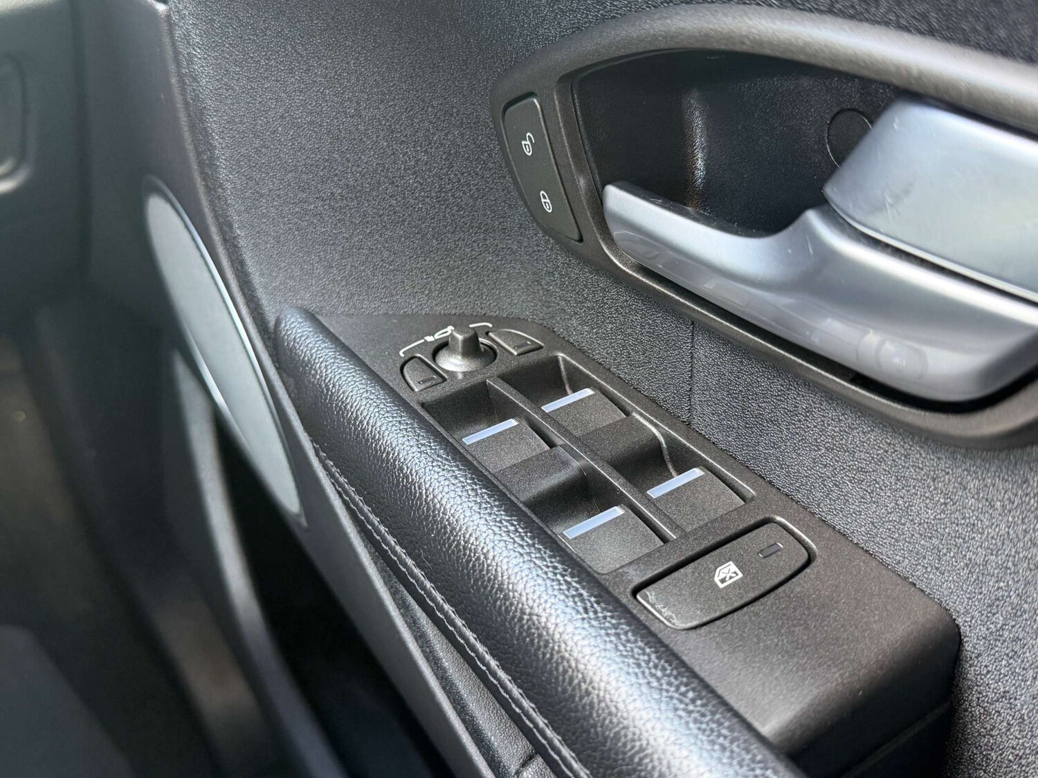 Used Land Rover Range Rover Evoque 2015 for sale - 78198823: Photo 41