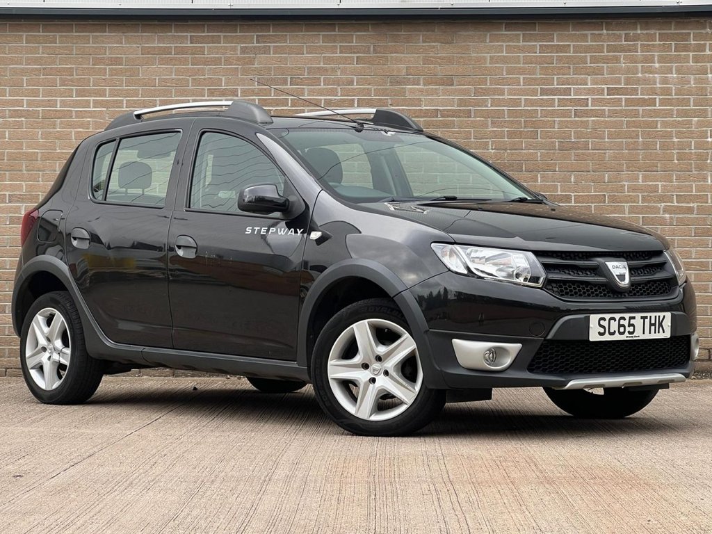 Used Dacia Sandero Stepway 2015 for sale - 76787680: Photo 1