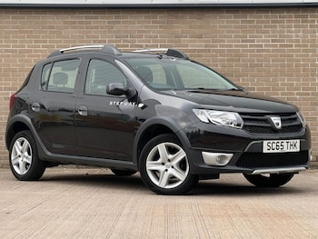 Used Dacia Sandero Stepway 2015 for sale - 76787680: Photo