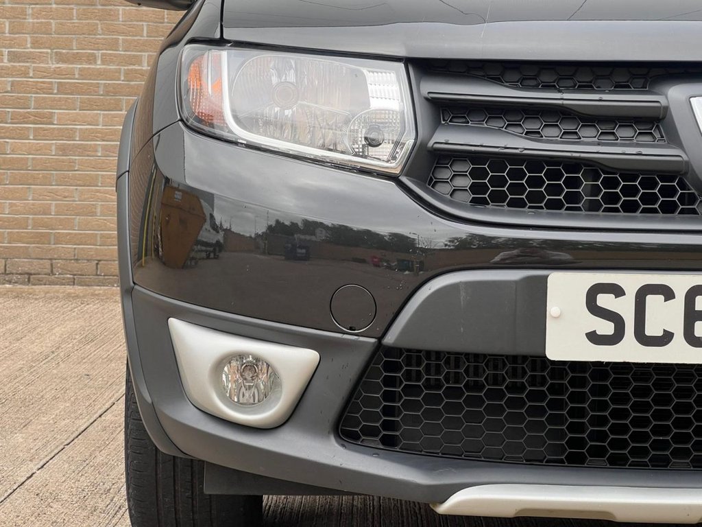 Used Dacia Sandero Stepway 2015 for sale - 76787680: Photo 5
