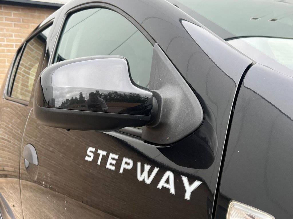 Used Dacia Sandero Stepway 2015 for sale - 76787680: Photo 7