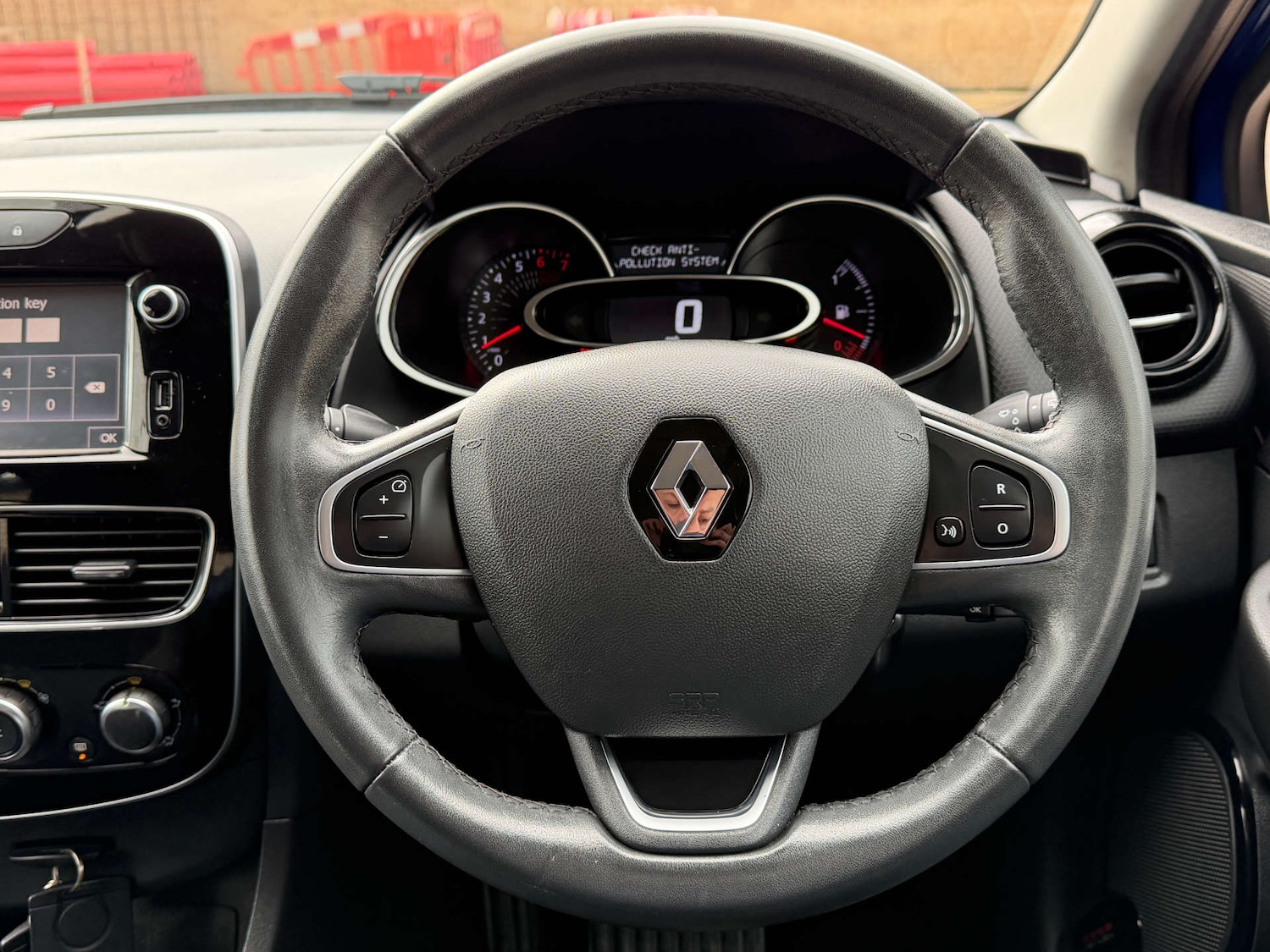 Used Renault Clio 2017 for sale - 77794767: Photo 27