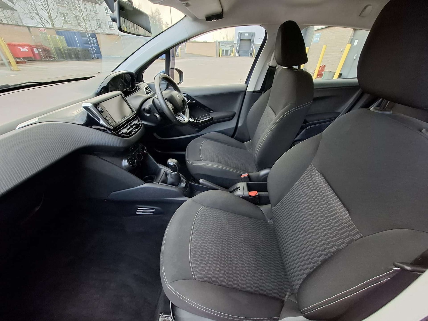 Used Peugeot 208 2018 for sale - 78045083: Photo 12