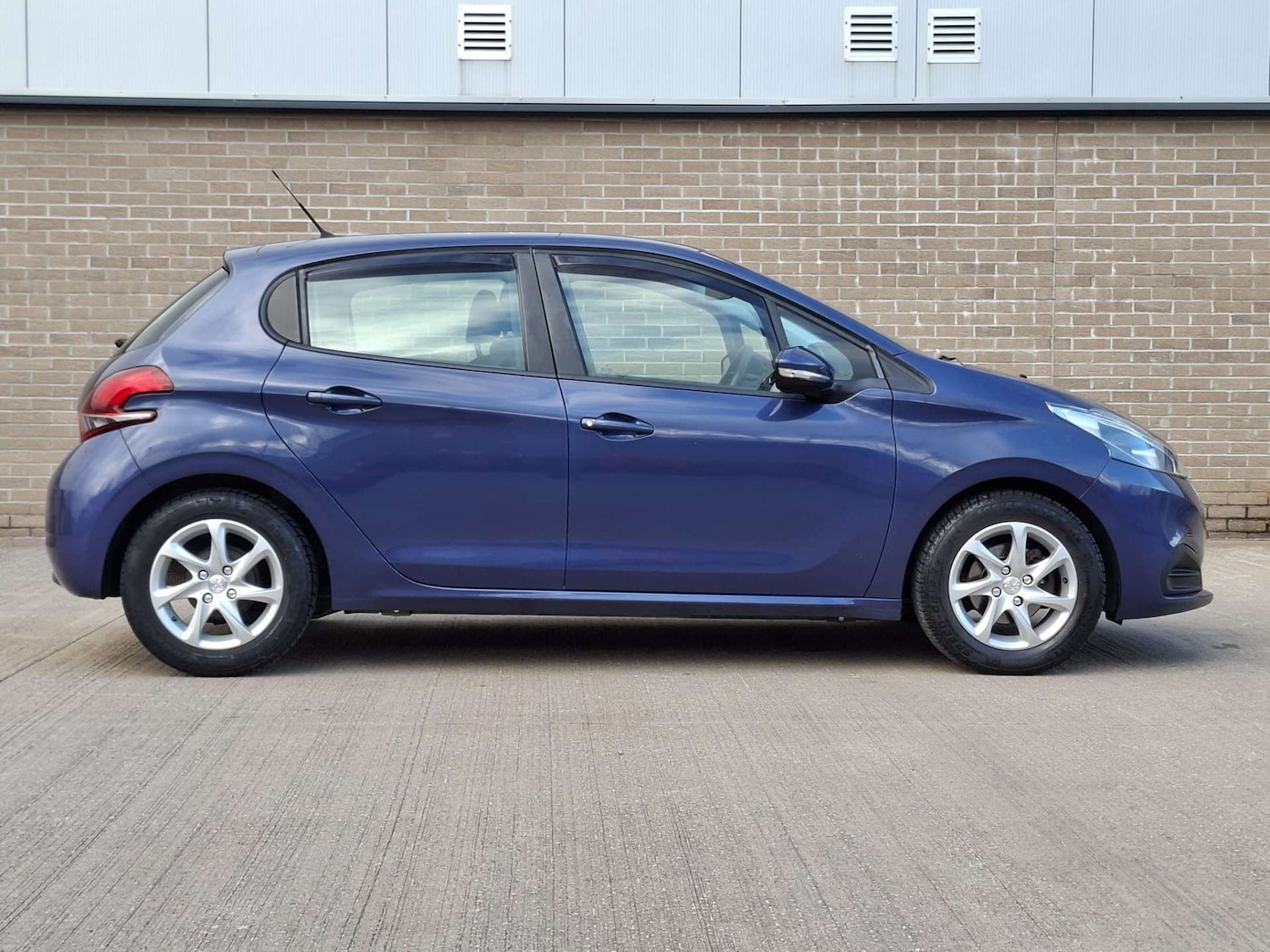 Used Peugeot 208 2018 for sale - 78045083: Photo 6