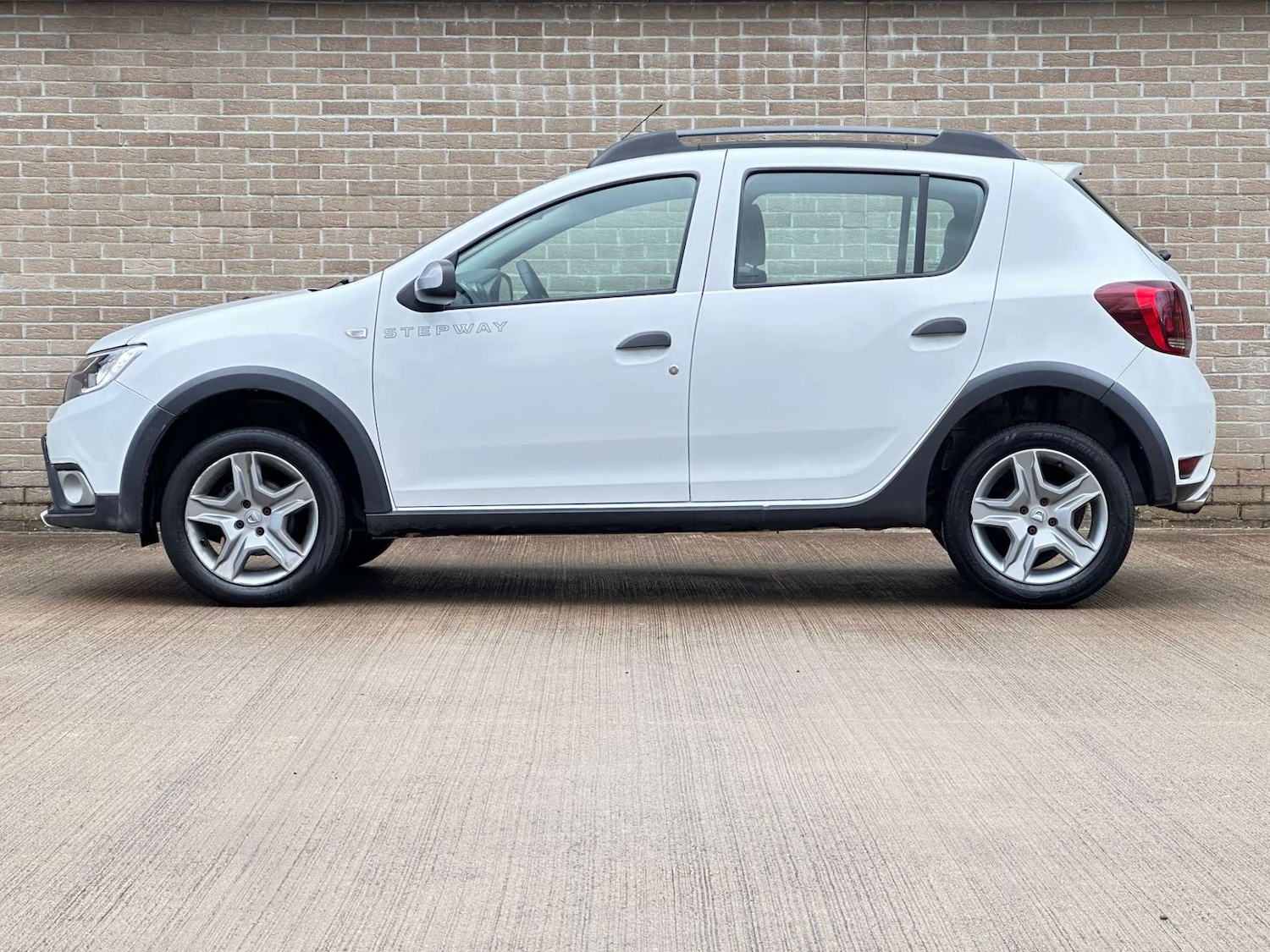 Used Dacia Sandero 2019 for sale - 78102156: Photo 3